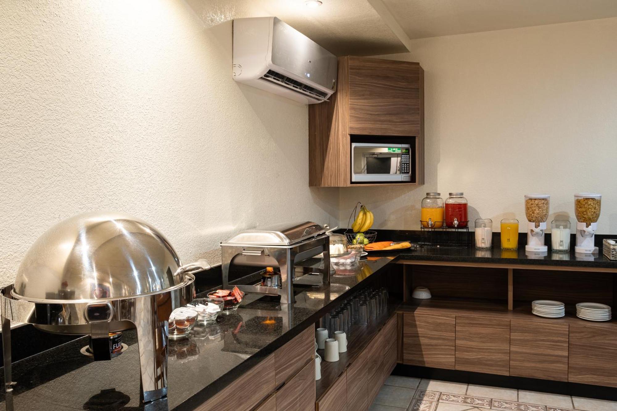 Hotel Quinta San Carlos Inn Manuel Valdez Εξωτερικό φωτογραφία