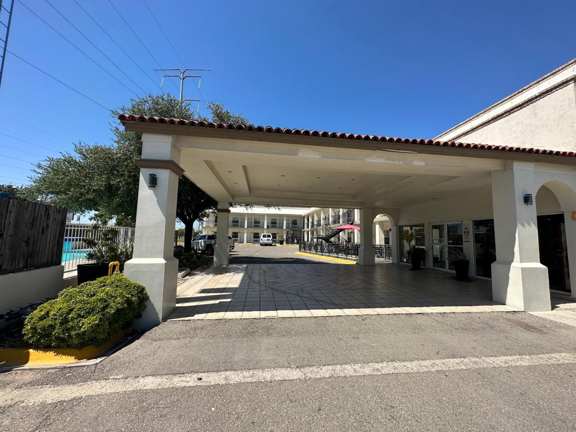 Hotel Quinta San Carlos Inn Manuel Valdez Εξωτερικό φωτογραφία