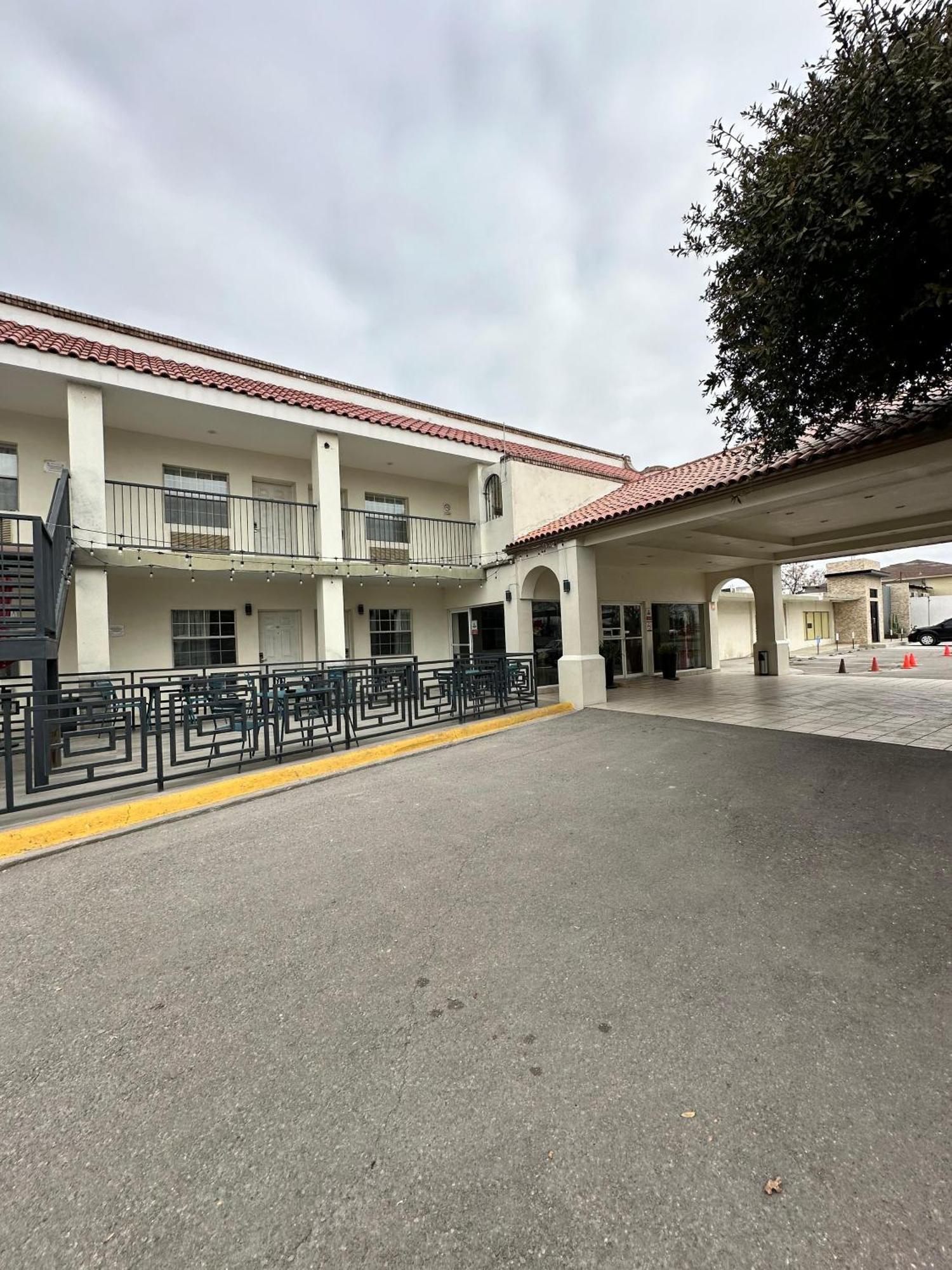 Hotel Quinta San Carlos Inn Manuel Valdez Εξωτερικό φωτογραφία